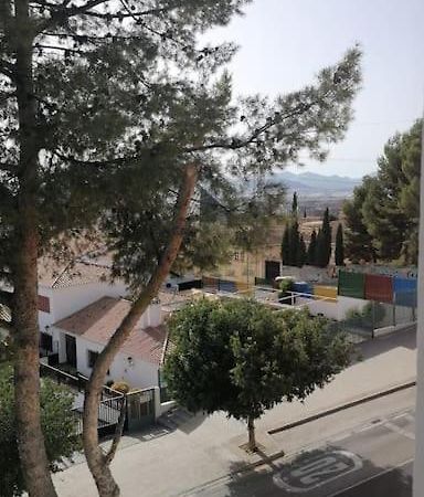 Views, Family & Private Parking In Alto Albayzin Apartment Granada Luaran gambar