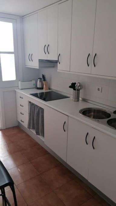 Views, Family & Private Parking In Alto Albayzin Apartment Granada Luaran gambar